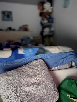 Snapshot of -Loren- chatting on 01/11/26, 12:56 -Loren- online show from 01/11/26, 12:56