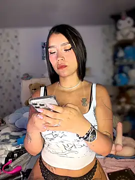 -Loren- online show from 07/06/26, 12:12