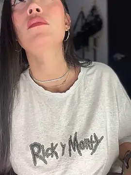 -Loren- online show from 06/18/26, 12:21