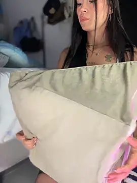 -Loren- online show from 05/24/26, 12:38