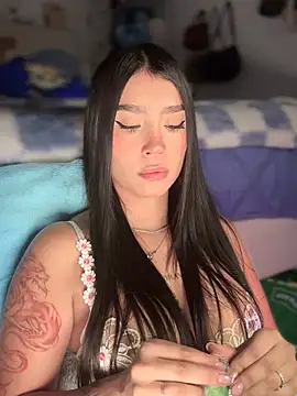 -Loren- online show from 06/08/26, 12:16