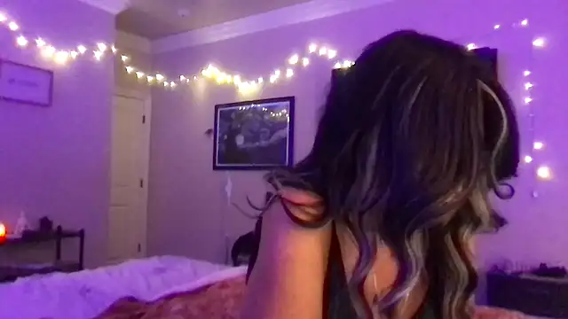 Snapshot of karrmmaa chatting on 02/01/25, 11:58 karrmmaa online show from 02/01/25, 11:58