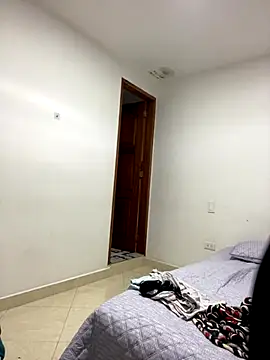 Snapshot of Im_Amelia chatting on 12/22/25, 10:32 Im Amelia online show from 12/22/25, 10:32