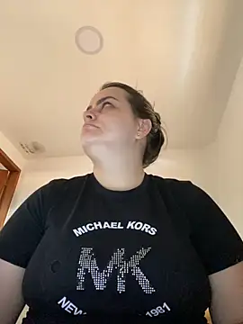 Im Amelia online show from 10/29/25, 12:59