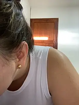 Im Amelia online show from 10/03/25, 10:11