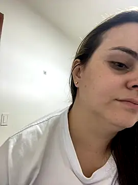 Im Amelia online show from 10/23/25, 10:08