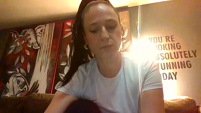 Audrey hotty online show from 10/24/25, 05:34