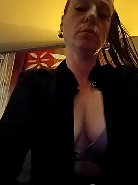 Audrey hotty online show from 10/19/25, 09:28