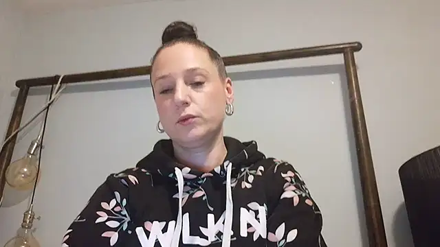 Audrey hotty online show from 02/07/26, 05:04