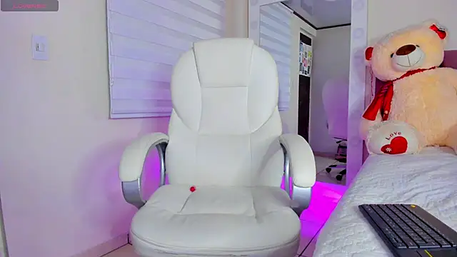 isaa 19 online show from 11/27/25, 09:43