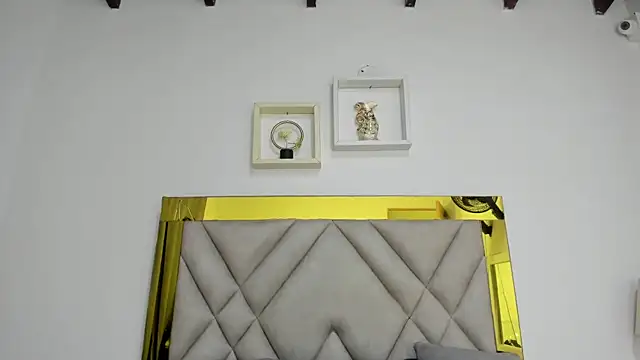 ariana-martins online show from 09/10/25, 03:16