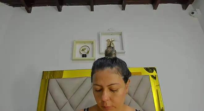 ariana-martins online show from 09/19/25, 03:10