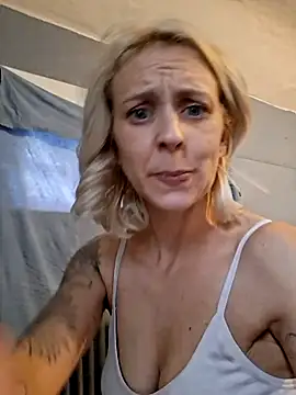 degiggxxx online show from 11/09/25, 08:24