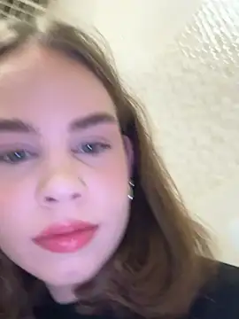 Street young online show from 04/05/26, 01:07