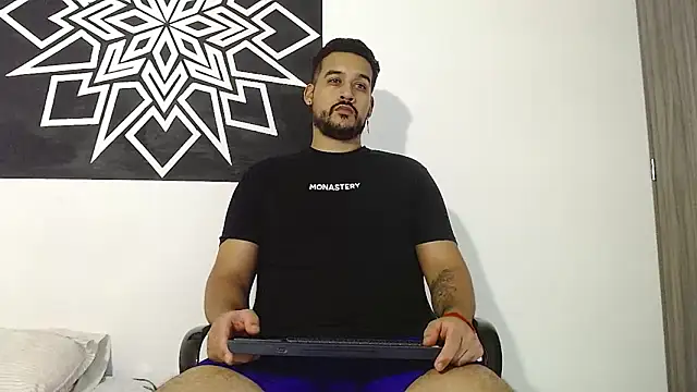  CHRIS-DENNIS  online show from 04/24/26, 03:19