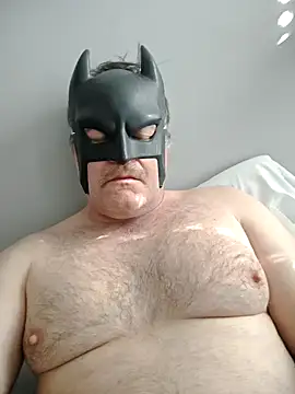 Snapshot of awxz10 chatting on 11/02/25, 02:44 awxz10 online show from 11/02/25, 02:44