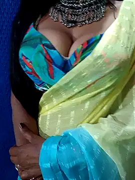 Snapshot of Savita_hotmom chatting on 02/09/26, 05:33 Savita hotmom online show from 02/09/26, 05:33