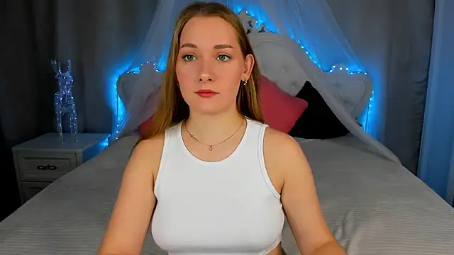 AlinaVice online show from 10/24/25, 01:15