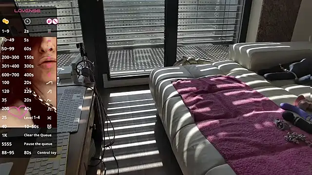 sexyLolia11 online show from 05/21/26, 02:47
