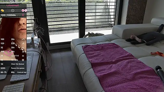 sexyLolia11 online show from 05/29/26, 12:44