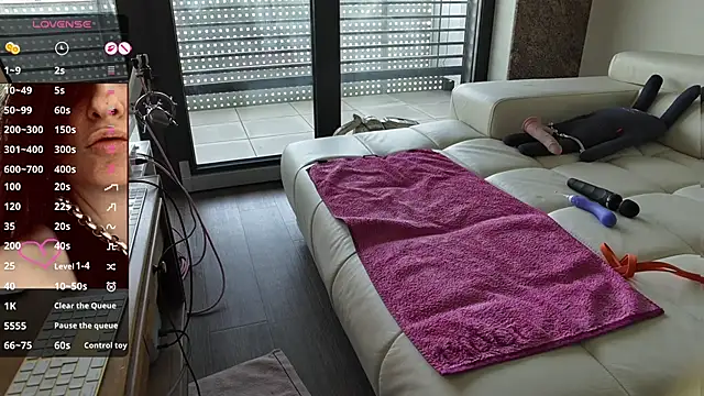 sexyLolia11 online show from 05/24/26, 07:41