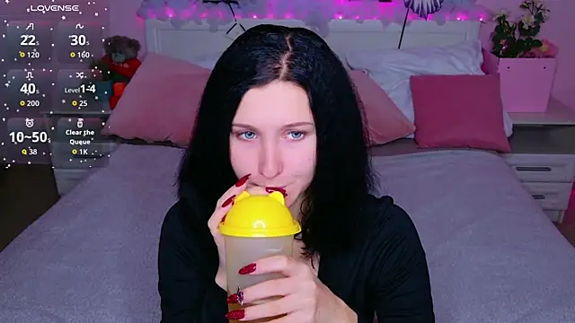 SarahStanley online show from 11/02/25, 08:36