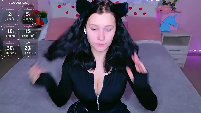 SarahStanley online show from 02/12/26, 04:07