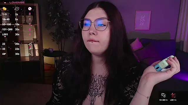 Snapshot of Arizonaa_Muse chatting on 09/12/25, 12:33 Arizonaa Muse online show from 09/12/25, 12:33