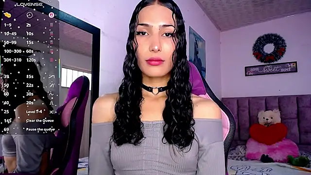 Lanna hott  online show from 06/03/26, 07:07