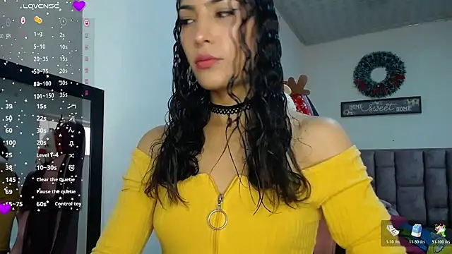 Lanna hott  online show from 12/18/25, 07:18