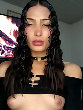 Lanna hott  online show from 11/21/25, 11:26