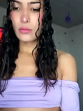 Lanna hott  online show from 10/28/25, 05:12