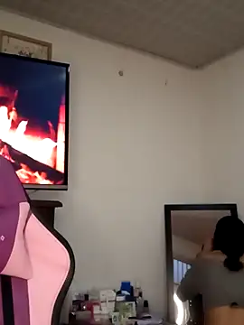 Lanna hott  online show from 10/18/25, 11:12