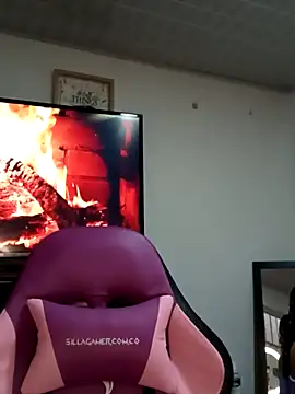 Lanna hott  online show from 10/19/25, 11:24