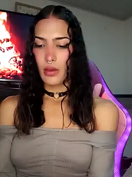 Lanna hott  online show from 10/11/25, 10:33