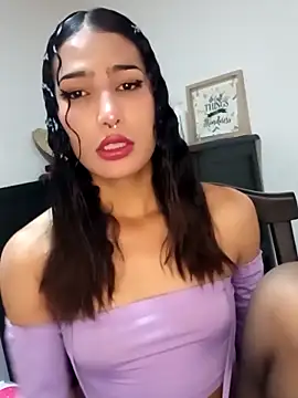 Lanna hott  online show from 03/22/25, 08:15