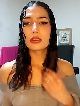 Lanna hott  online show from 03/18/25, 01:01