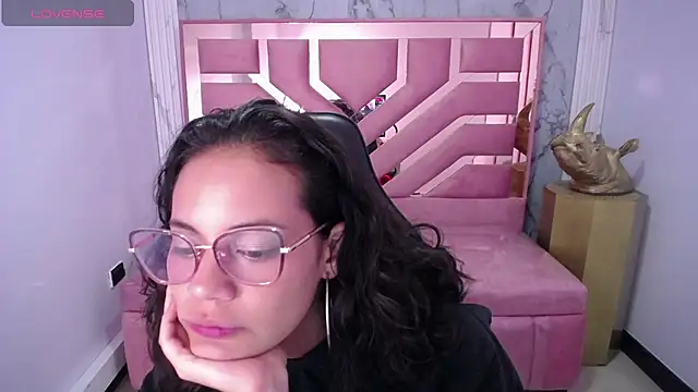 Snapshot of Tyna_ch chatting on 01/24/25, 04:28 Tyna ch online show from 01/24/25, 04:28