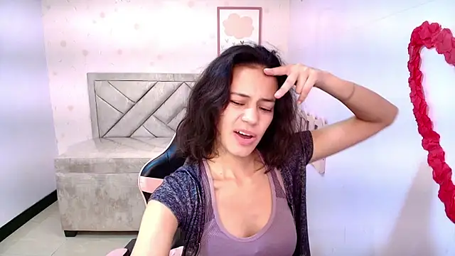 Snapshot of Tyna_ch chatting on 02/26/25, 07:32 Tyna ch online show from 02/26/25, 07:32