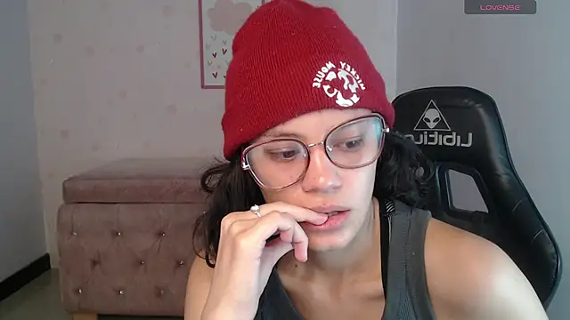 Snapshot of Tyna_ch chatting on 07/09/26, 12:59 Tyna ch online show from 07/09/26, 12:59