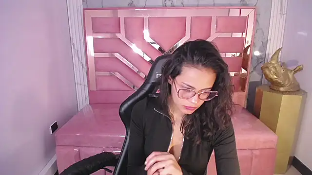 Snapshot of Tyna_ch chatting on 01/23/25, 07:40 Tyna ch online show from 01/23/25, 07:40