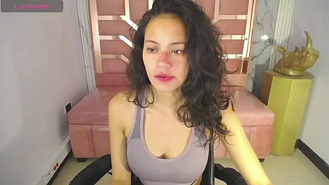 Snapshot of Tyna_ch chatting on 03/06/25, 07:43 Tyna ch online show from 03/06/25, 07:43