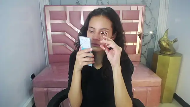 Snapshot of Tyna_ch chatting on 02/17/25, 04:28 Tyna ch online show from 02/17/25, 04:28