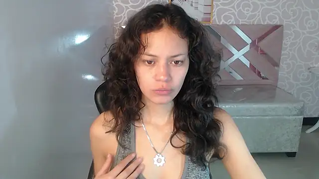 Snapshot of Tyna_ch chatting on 09/08/25, 04:50 Tyna ch online show from 09/08/25, 04:50