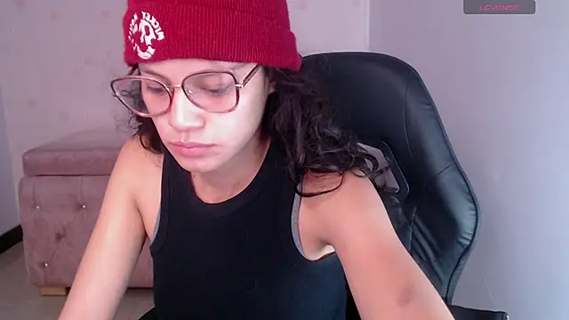 Snapshot of Tyna_ch chatting on 07/15/26, 12:56 Tyna ch online show from 07/15/26, 12:56