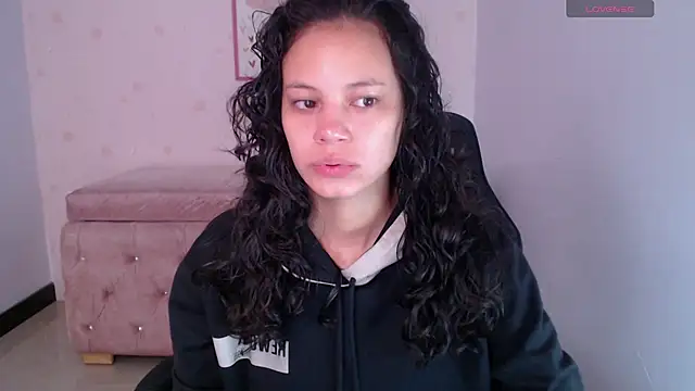 Snapshot of Tyna_ch chatting on 07/10/26, 01:11 Tyna ch online show from 07/10/26, 01:11