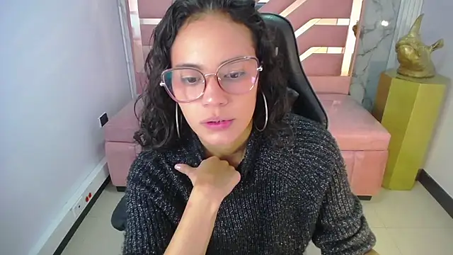 Snapshot of Tyna_ch chatting on 02/19/25, 04:11 Tyna ch online show from 02/19/25, 04:11