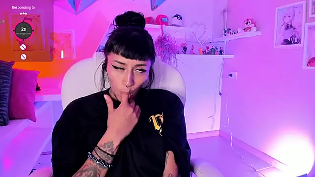 Valkiria ponce online show from 11/27/25, 05:41