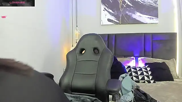 Valkiria ponce online show from 09/30/25, 04:18