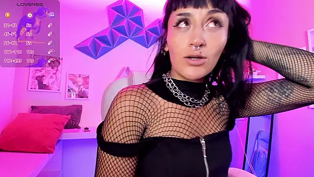 Valkiria ponce online show from 02/16/26, 04:22